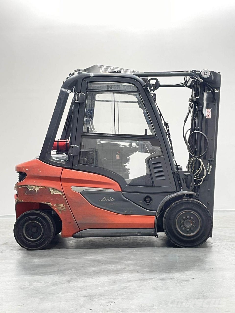 Linde H30D-01-1202 Wózki Diesla