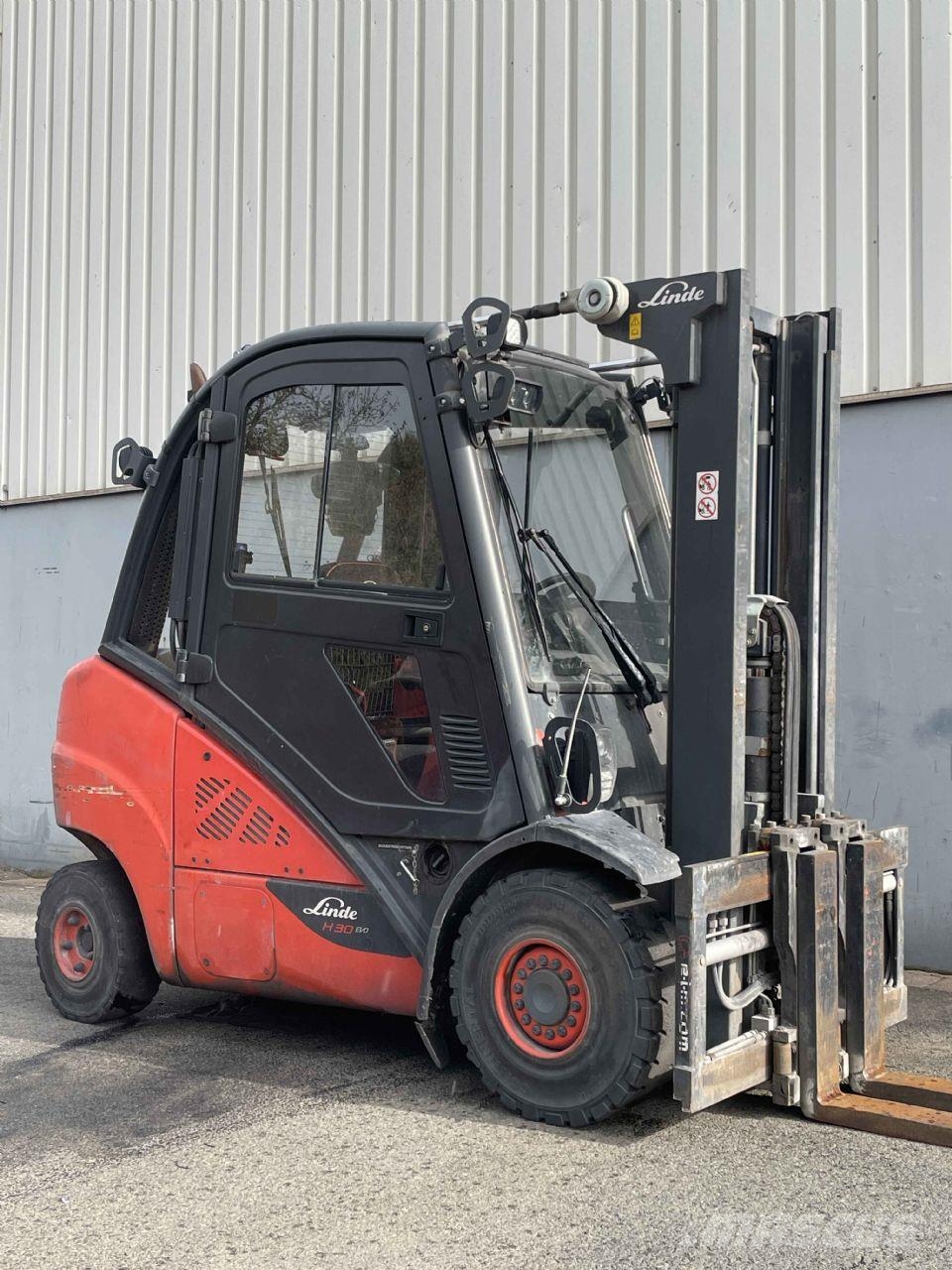 Linde H30D-02-393 Wózki Diesla