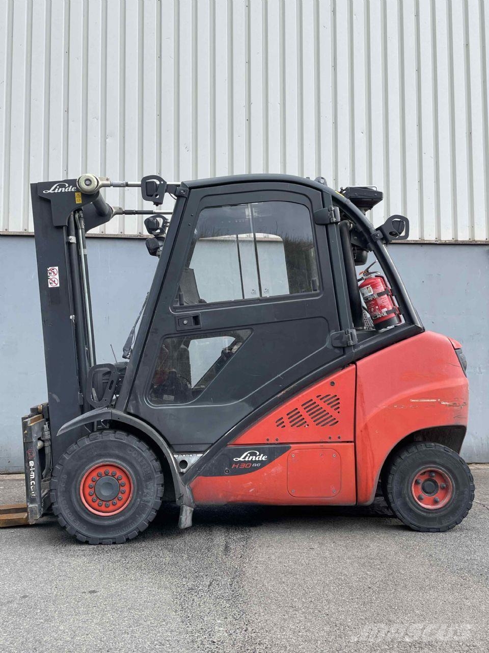 Linde H30D-02-393 Wózki Diesla