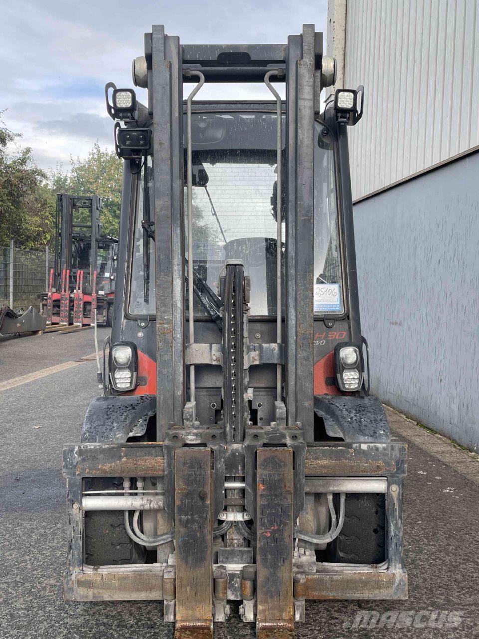 Linde H30D-02-393 Wózki Diesla