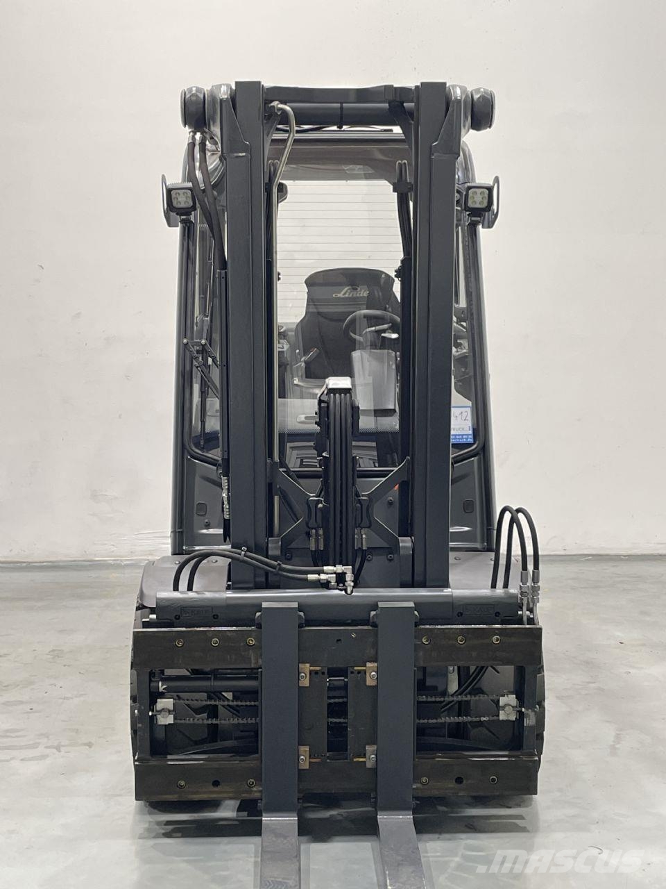 Linde H30T-01-1202 LPG forklifts