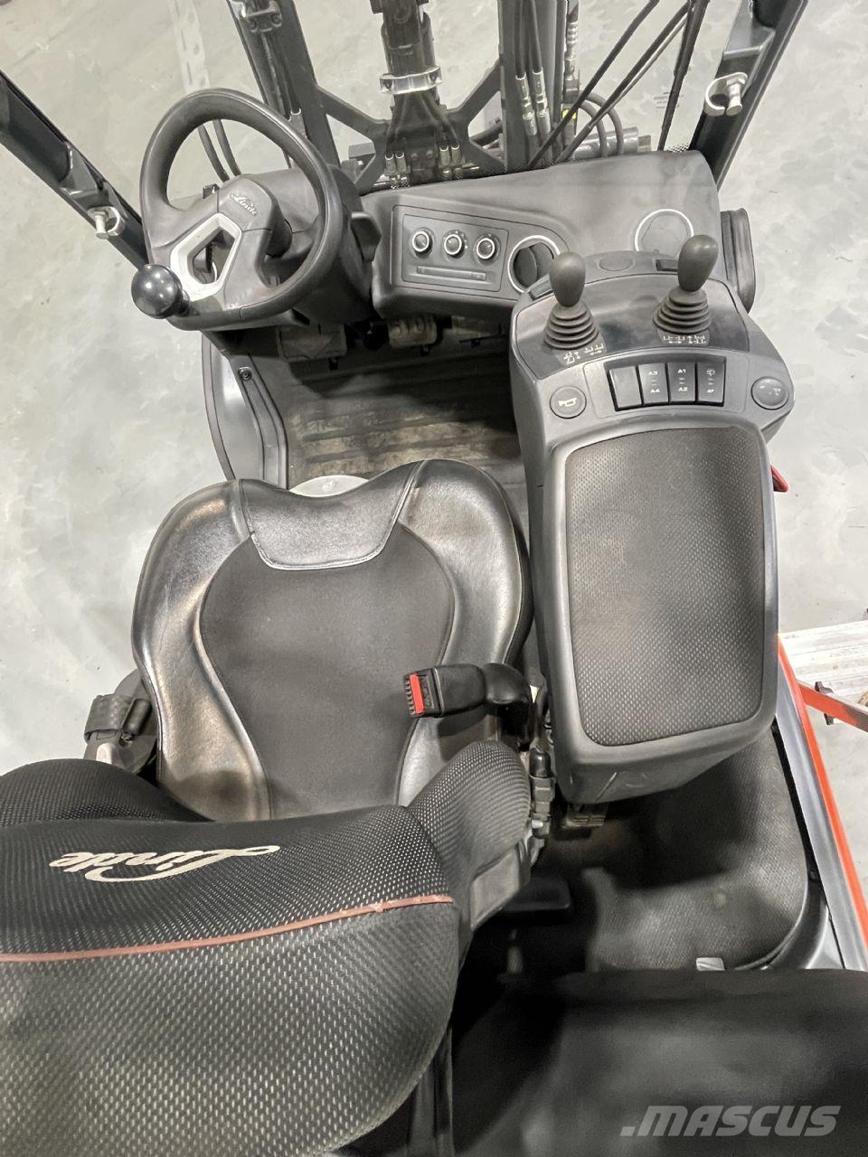 Linde H30T-01-1202 LPG forklifts