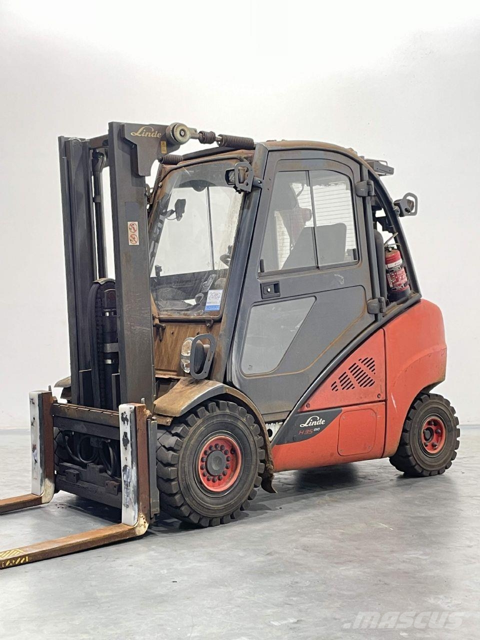 Linde H35T-02-393 LPG heftrucks