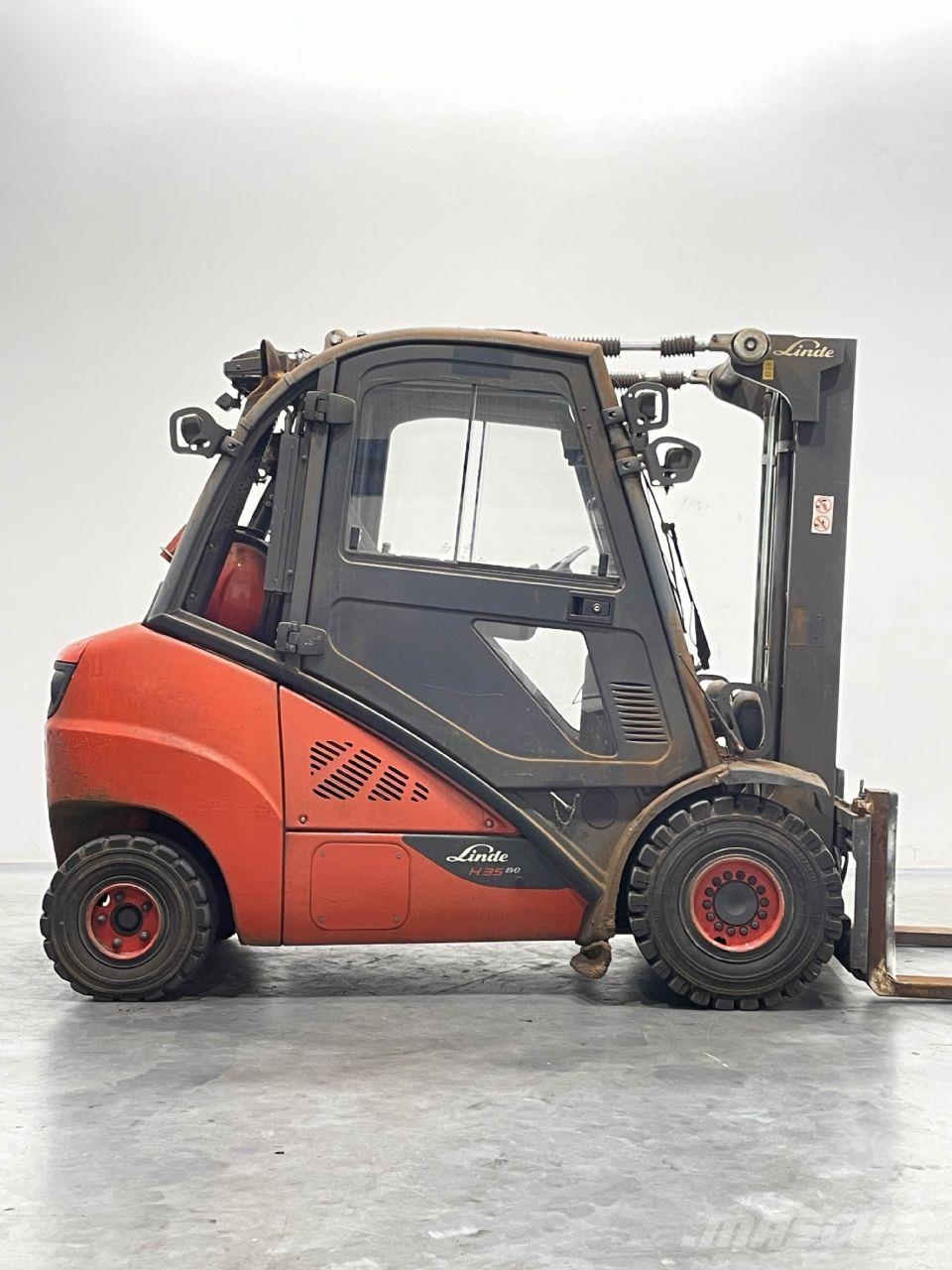 Linde H35T-02-393 LPG heftrucks