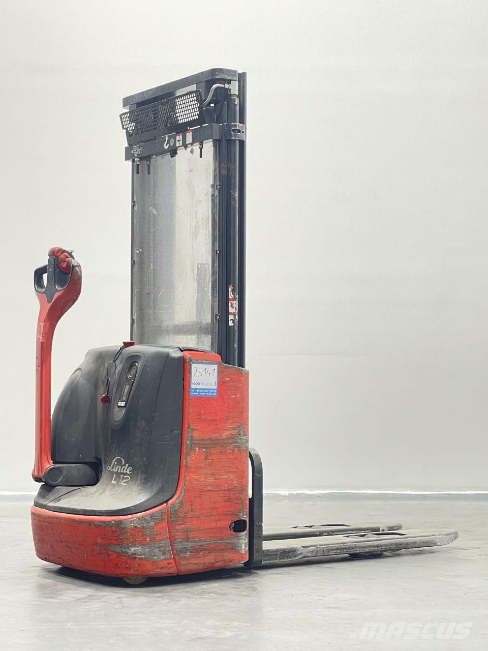 Linde L12-1172 Ručni električni viljuškar