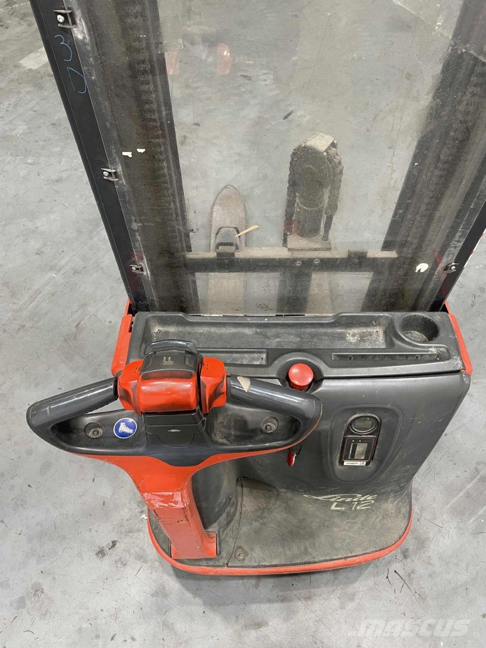 Linde L12-1172 Ručni električni viljuškar