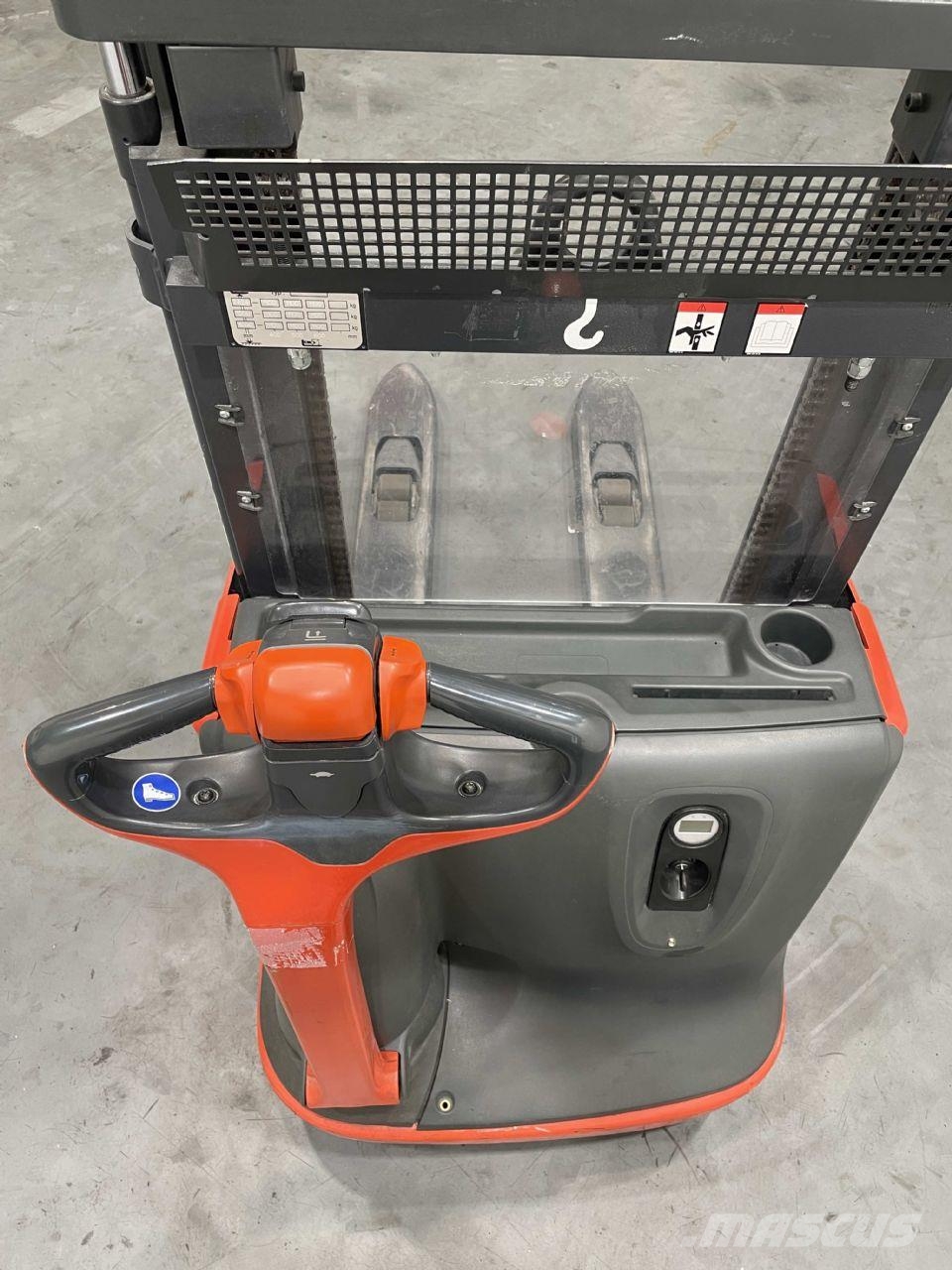 Linde L12-1172 Ručni električni viljuškar