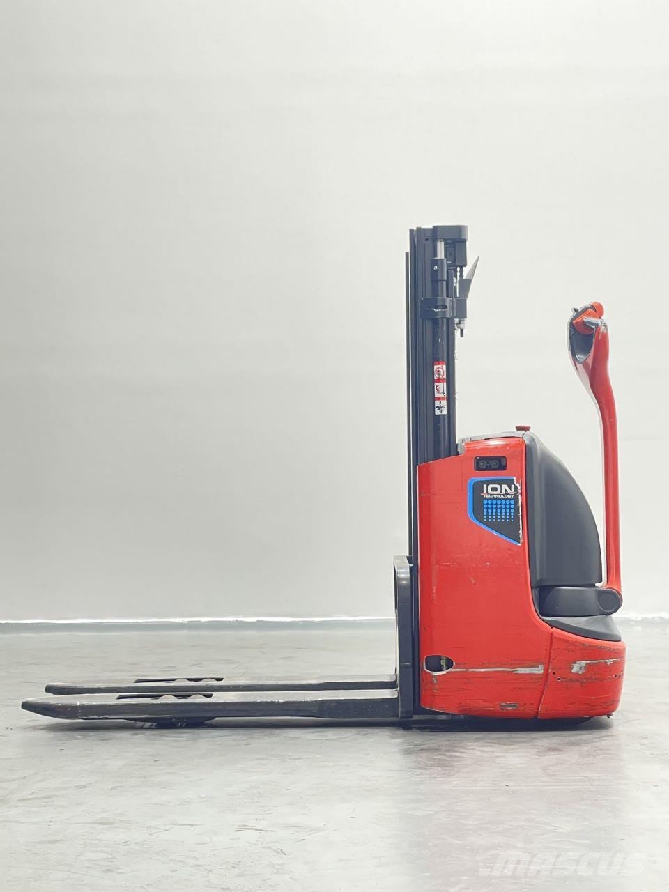 Linde L12-1172 Ručni električni viljuškar