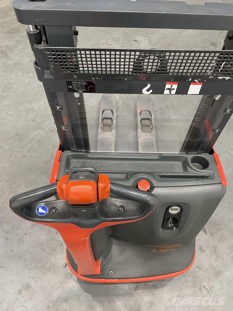 Linde L12-1172 Ručni električni viljuškar