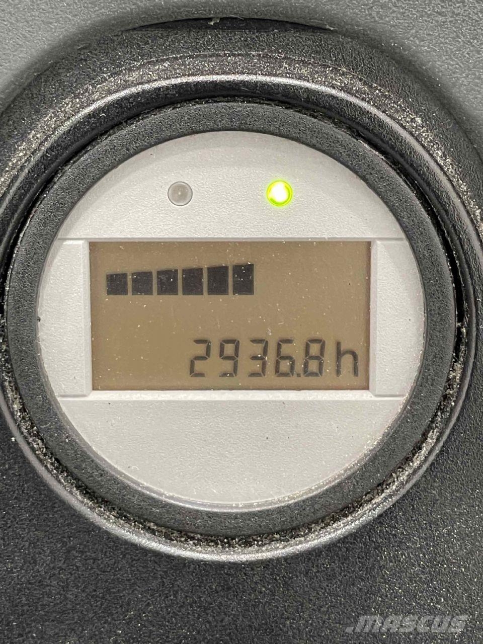 Linde L12-1172 Ručni električni viljuškar