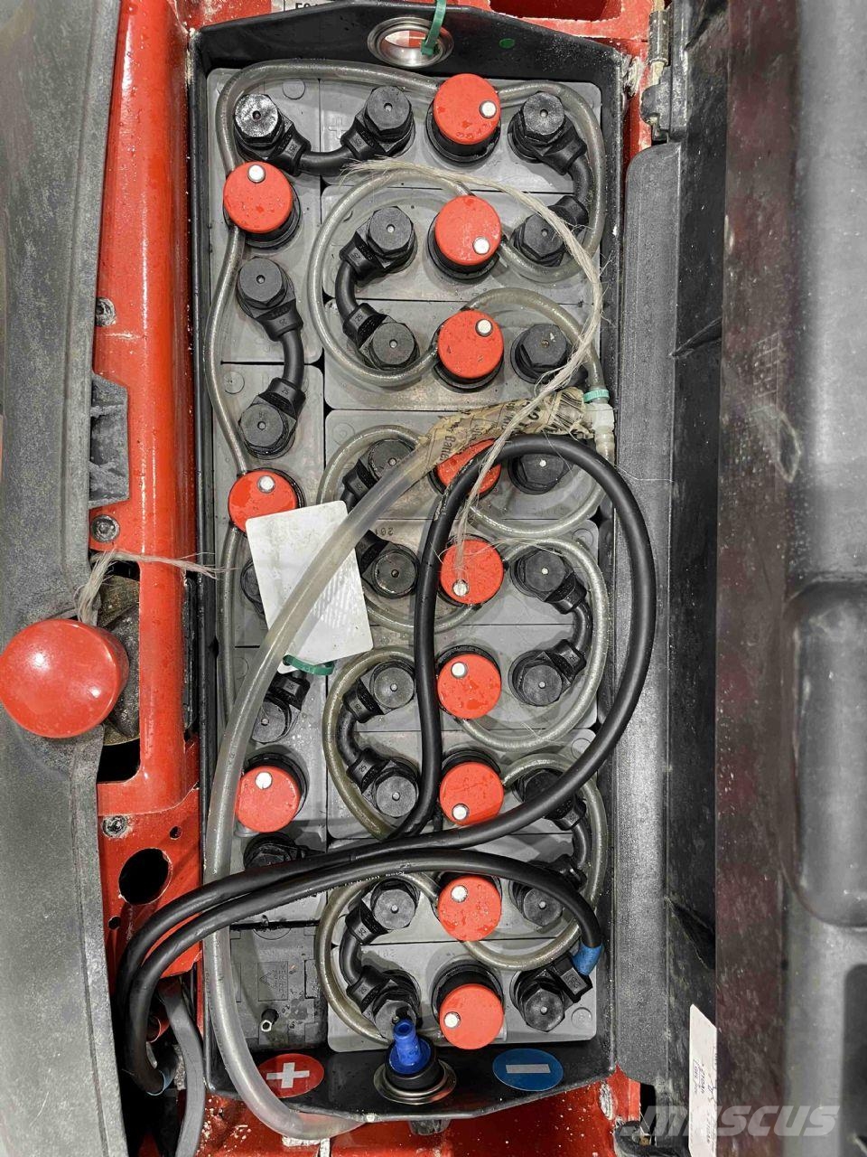 Linde L12I-1172 Meeloop stapelaar