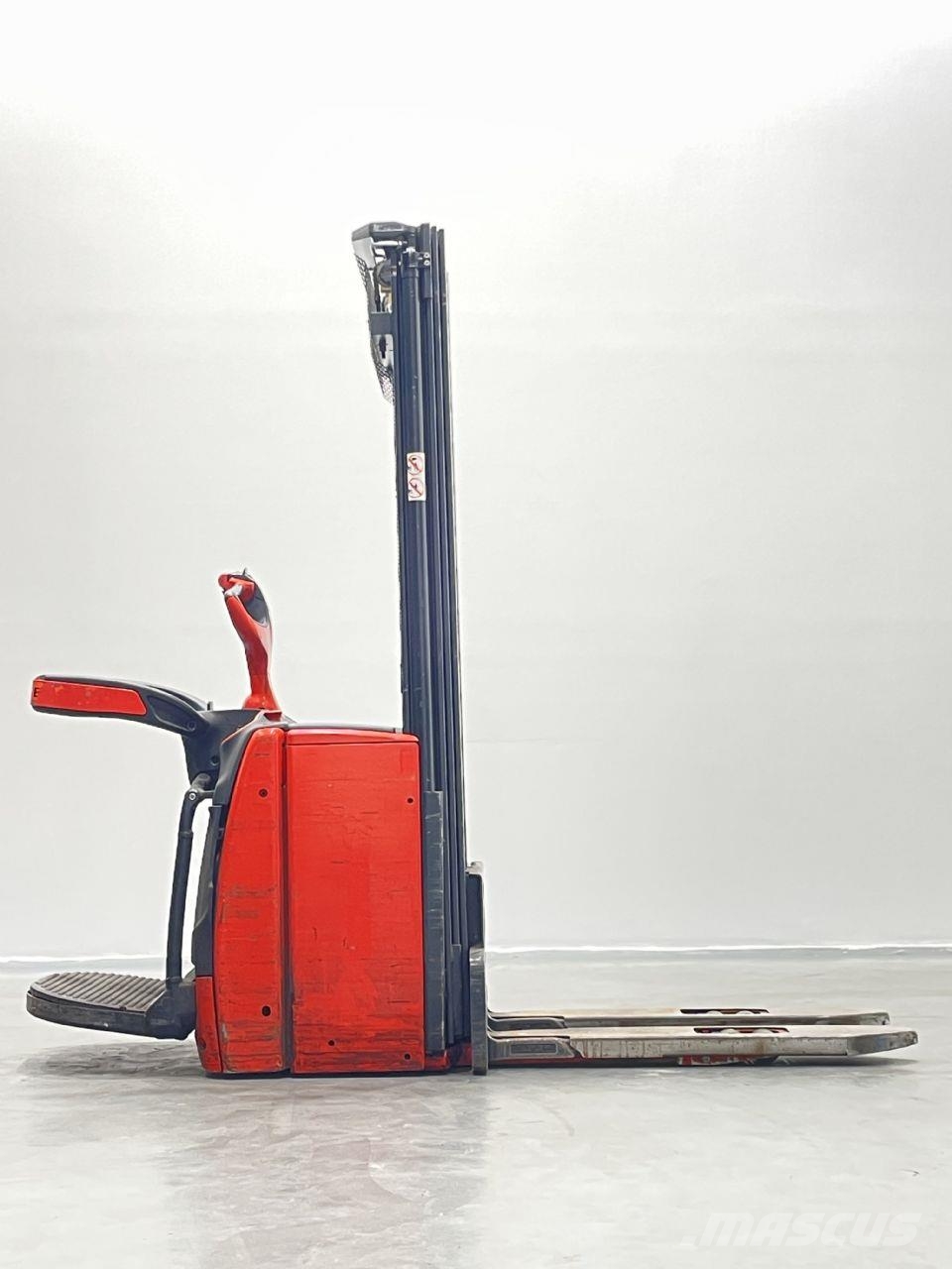 Linde L14APi-1173 Ročni električni viličar