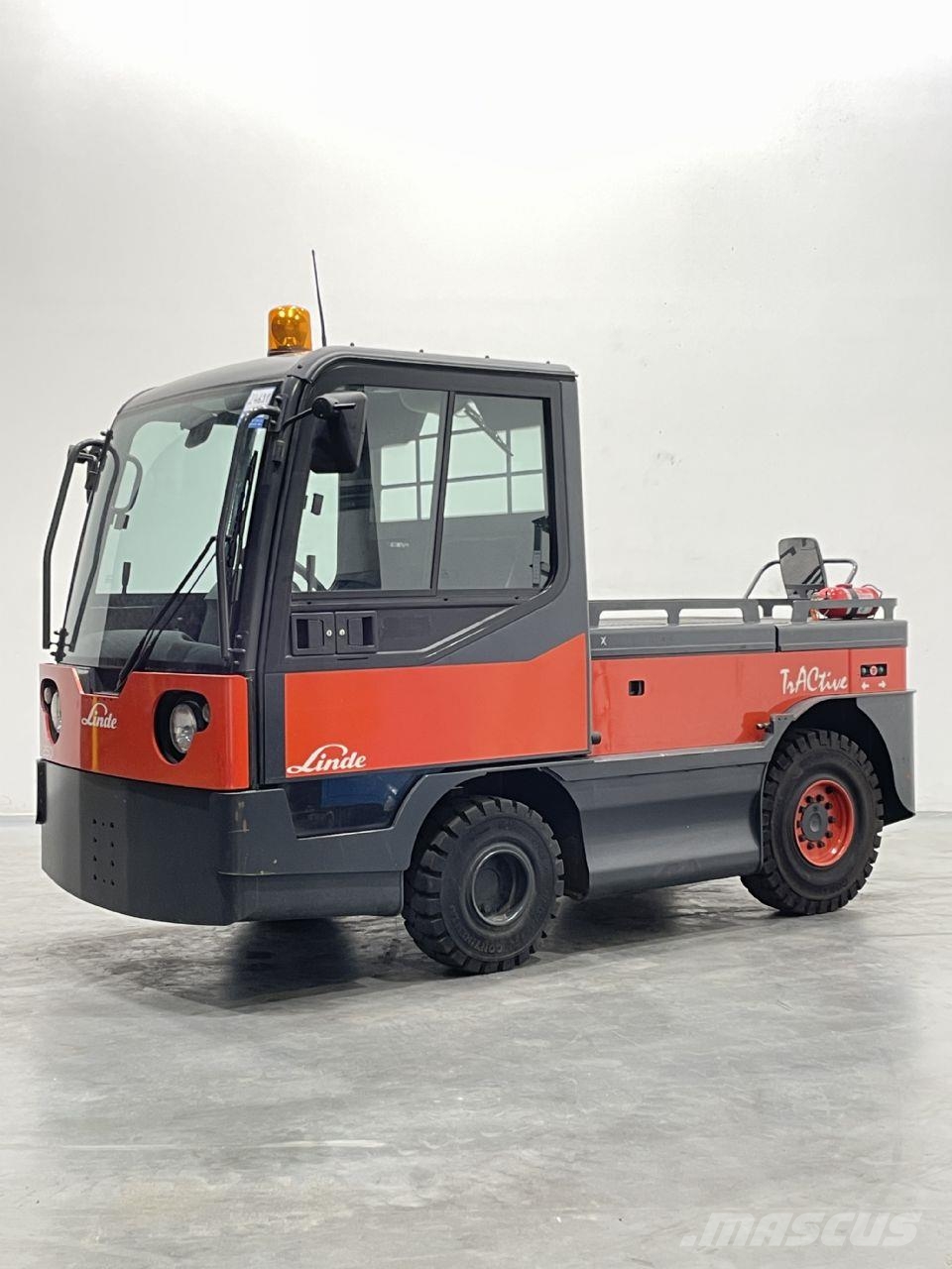 Linde P250-127 شاحنة قاطرة