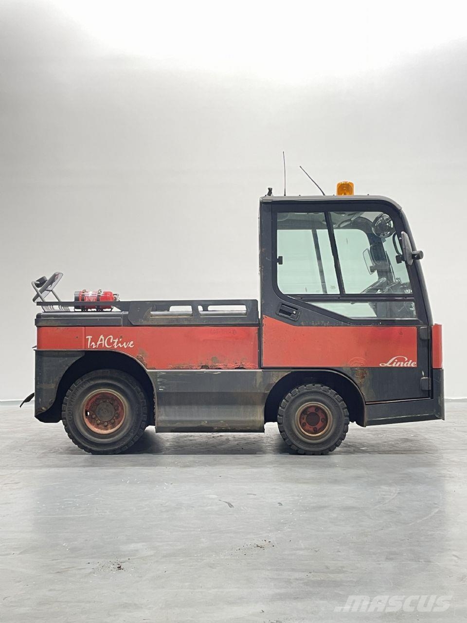 Linde P250-127 Tow truck