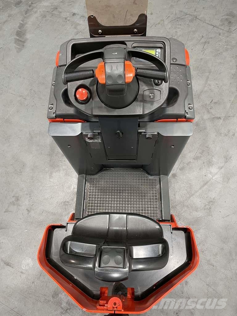 Linde P30C-1190 견인 트럭