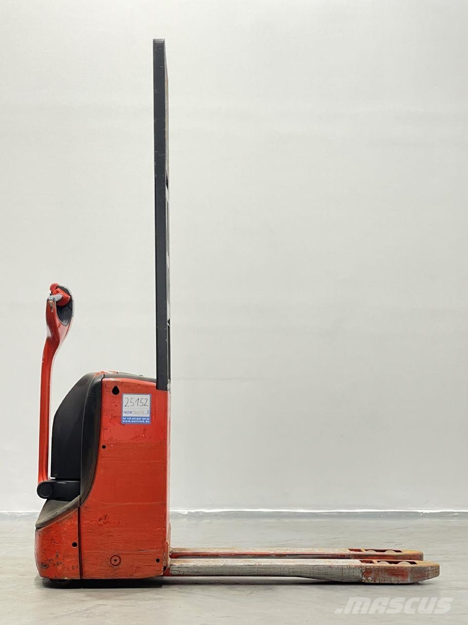 Linde T18-1152 Штабелери