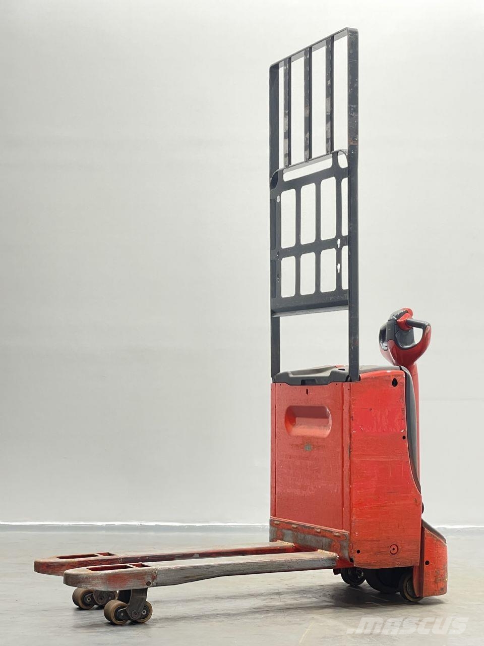 Linde T18-1152 Штабелери