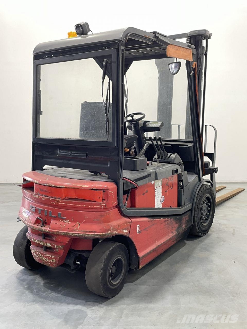 Still R60-35 Sähkötrukit