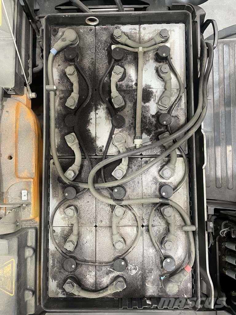 Still RX50-13 电动叉车