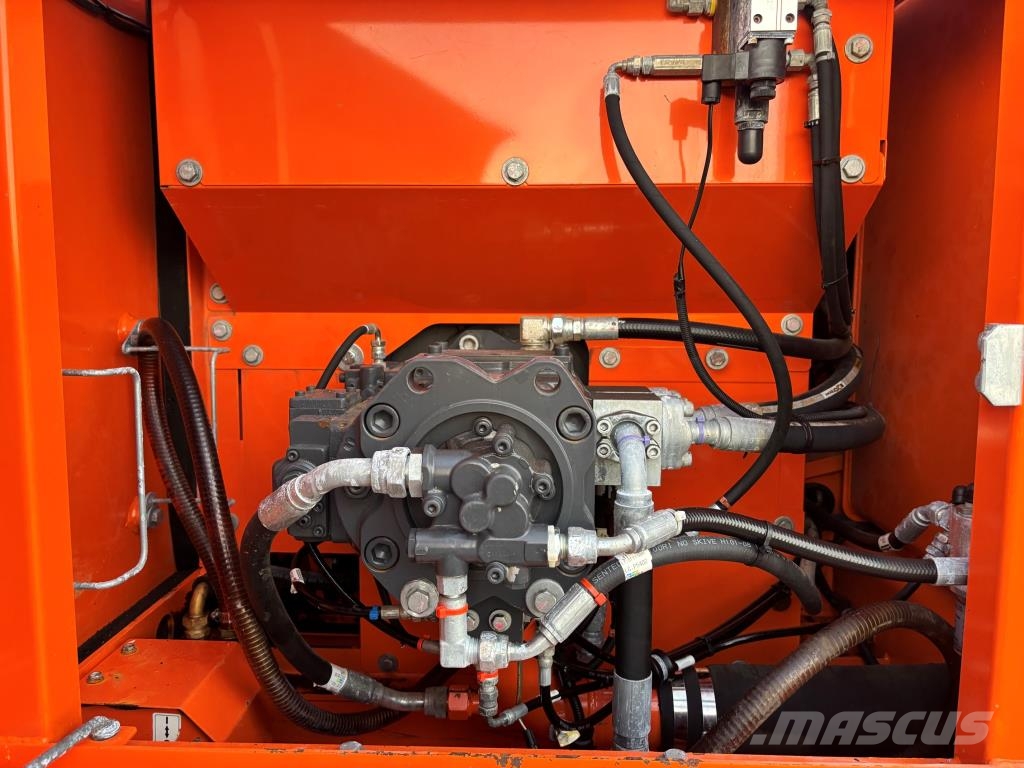 Doosan DX225LC + 800MM TELAT + LÄMMITIN + PROBO EC226 -20 Kāpurķēžu ekskavatori