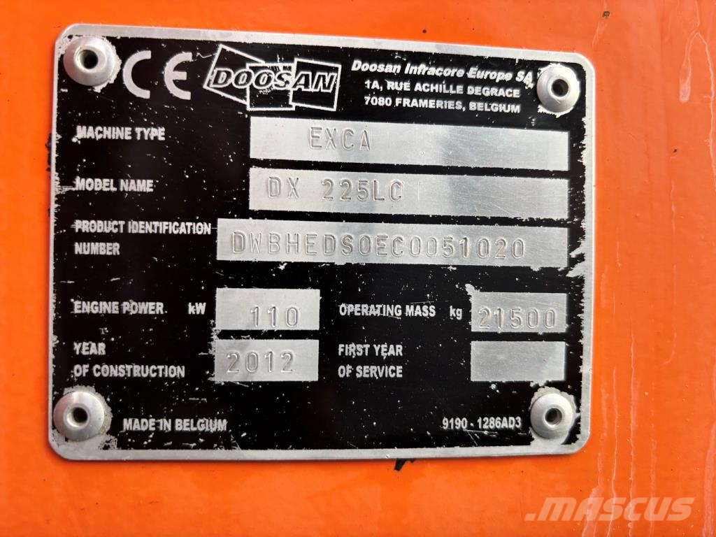 Doosan DX225LC + 800MM TELAT + LÄMMITIN + PROBO EC226 -20 Kāpurķēžu ekskavatori
