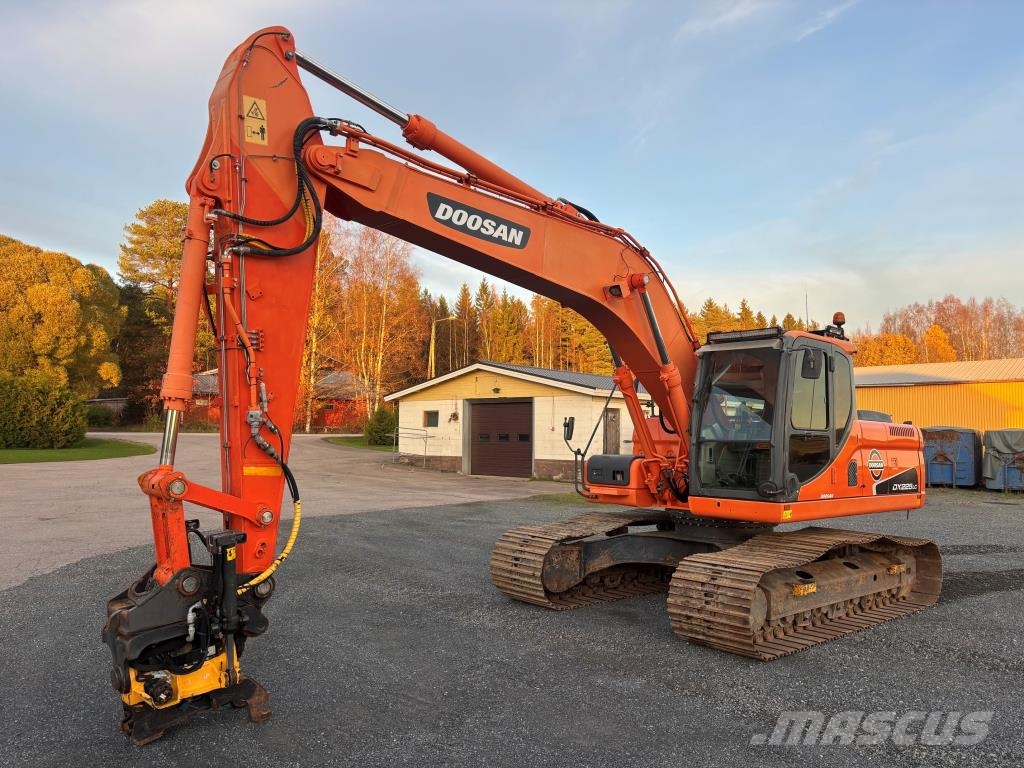 Doosan DX225LC + 800MM TELAT + LÄMMITIN + PROBO EC226 -20 Kāpurķēžu ekskavatori