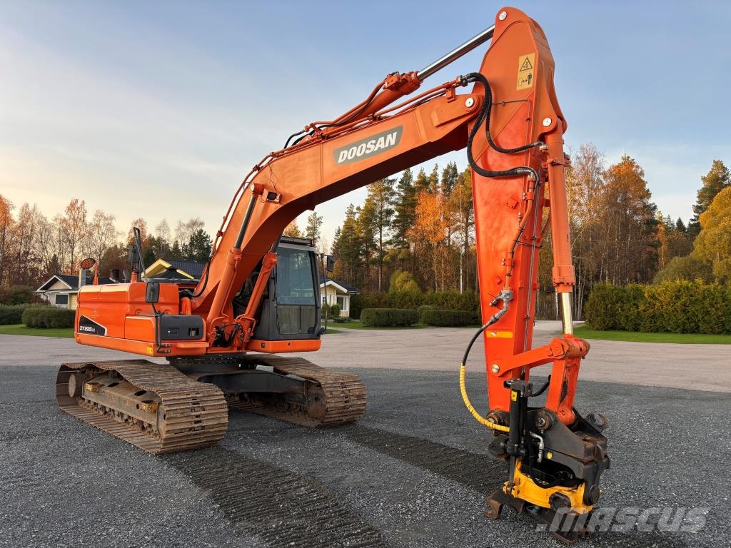 Doosan DX225LC + 800MM TELAT + LÄMMITIN + PROBO EC226 -20 Kāpurķēžu ekskavatori