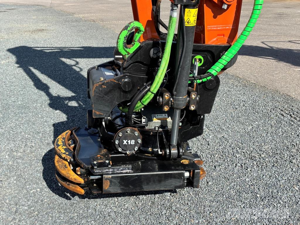 Hitachi ZAXIS135US-7 + PUSKULEVY + RASVARI + EBERI + STEEL Koparki gąsienicowe