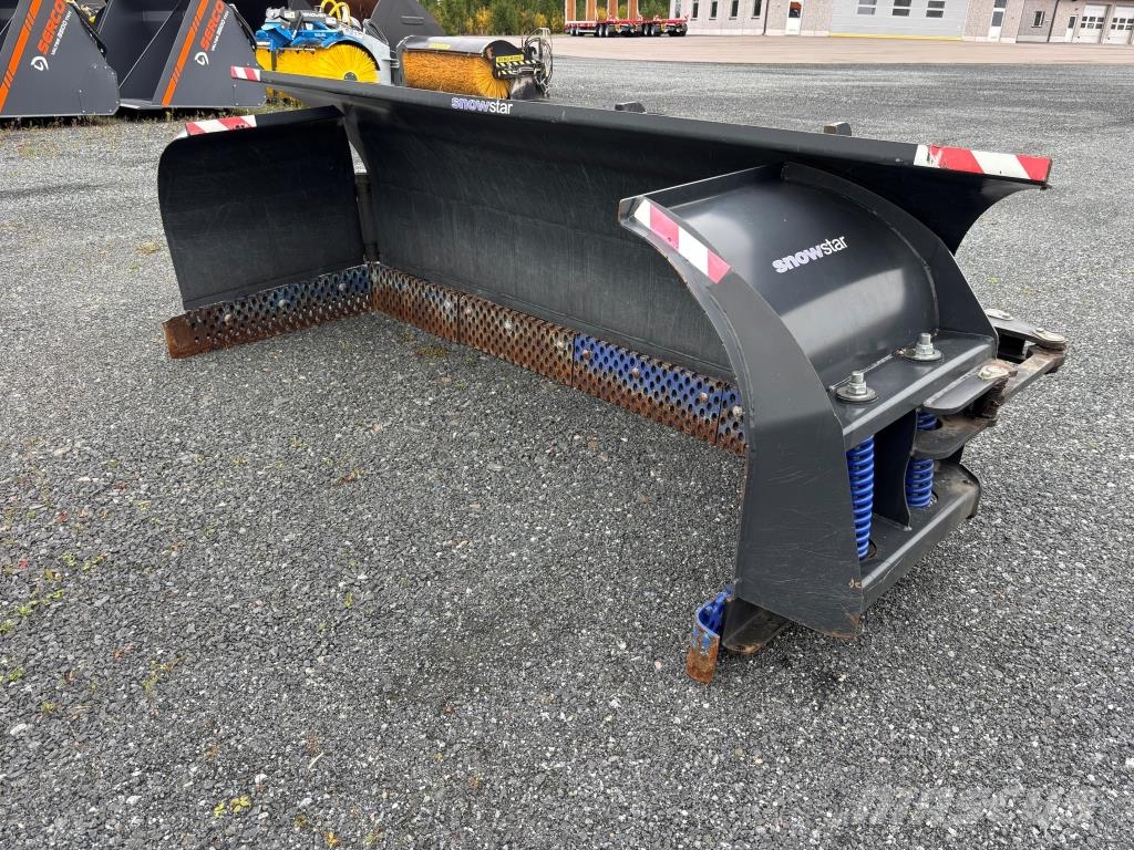 Snowstar U-AURA 2800/4700 + VOLVO SOVITE + VERKKOTERÄT Blades