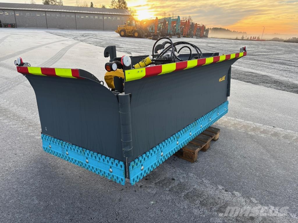 Stark U-AURA 4800/2400 + VALOSARJA + VOLVO SOVITE Otros componentes
