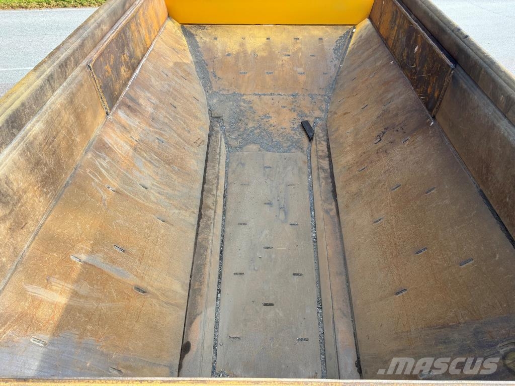 Volvo A40G + STAGE 5 + KOROKKEET + PERÄLAUTA + 100% RENK Dumpperit