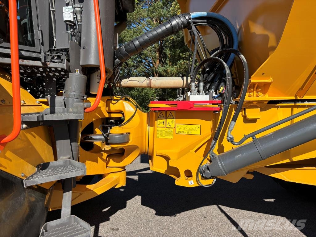 Volvo A60H + KOROKKEET + PERÄLAUTA + RASVARI + LAVALÄMPÖ Camiones articulados