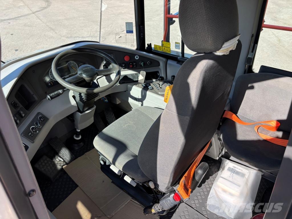 Volvo A60H + KOROKKEET + PERÄLAUTA + RASVARI + LAVALÄMPÖ Camiones articulados
