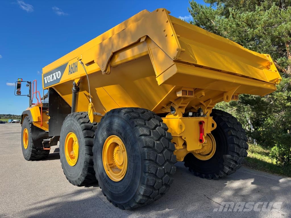 Volvo A60H + KOROKKEET + PERÄLAUTA + RASVARI + LAVALÄMPÖ Camiones articulados