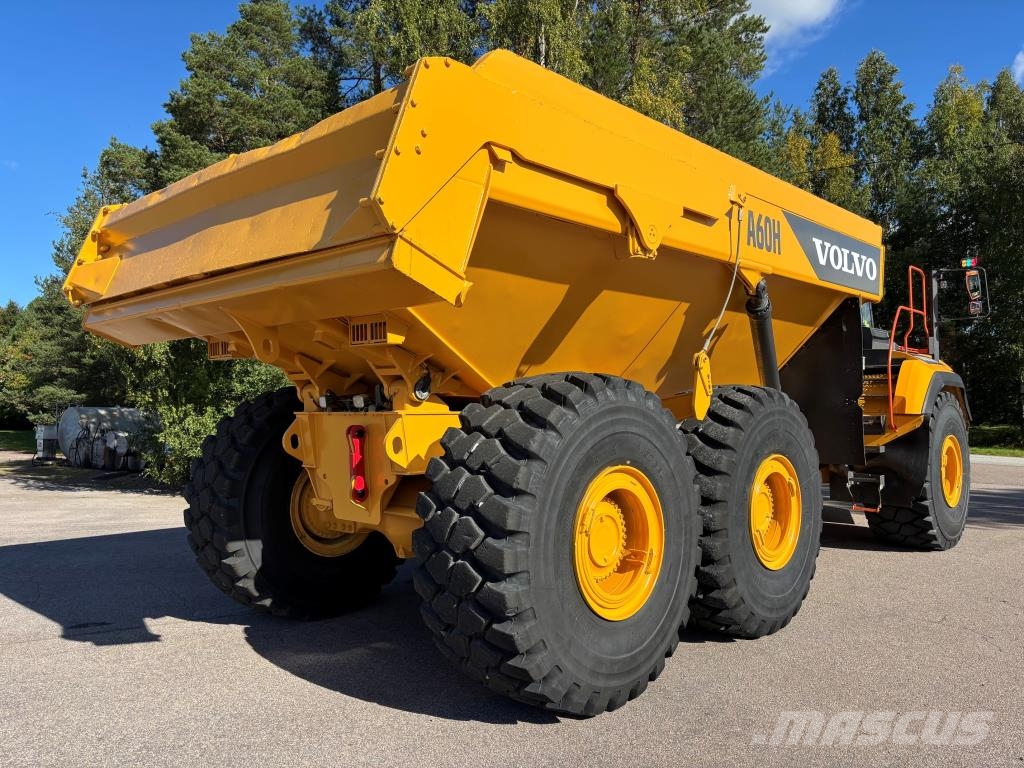 Volvo A60H + KOROKKEET + PERÄLAUTA + RASVARI + LAVALÄMPÖ Camiones articulados