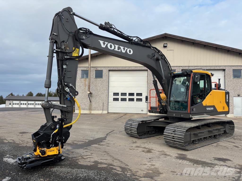 Volvo EC180EL + 800MM TELAT + RASVARI + LÄMMITIN + EC226 Pelle sur chenilles
