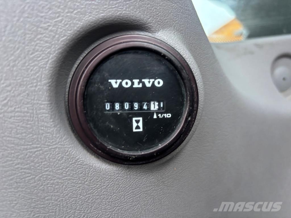 Volvo EC300EL + RASVARI + LÄMMITIN + S70 + SMP TILTTI PI Telakaivukoneet