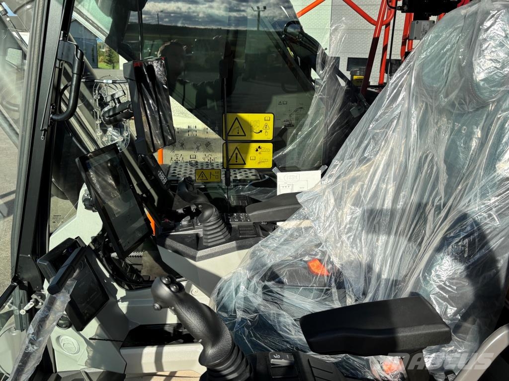 Volvo EC300FL + RASVARI + LÄMMITIN + S80 + EC233 PIHDILL Telakaivukoneet