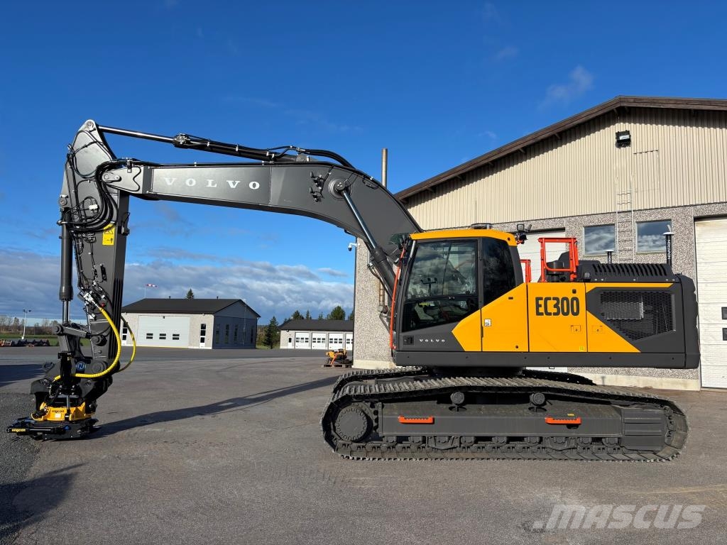 Volvo EC300FL + RASVARI + LÄMMITIN + S80 + EC233 PIHDILL Telakaivukoneet