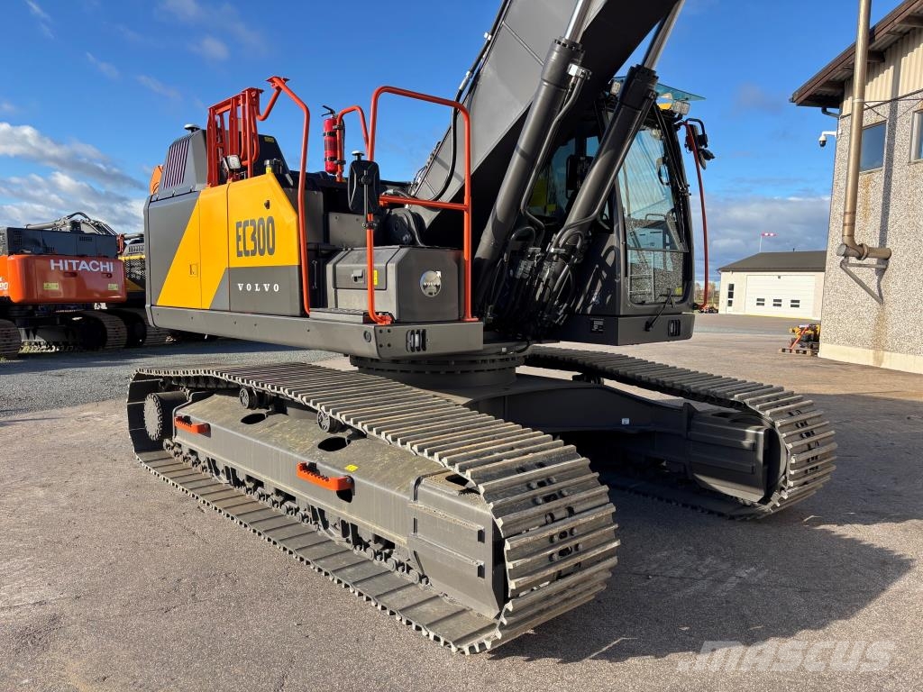 Volvo EC300FL + RASVARI + LÄMMITIN + S80 + EC233 PIHDILL Telakaivukoneet