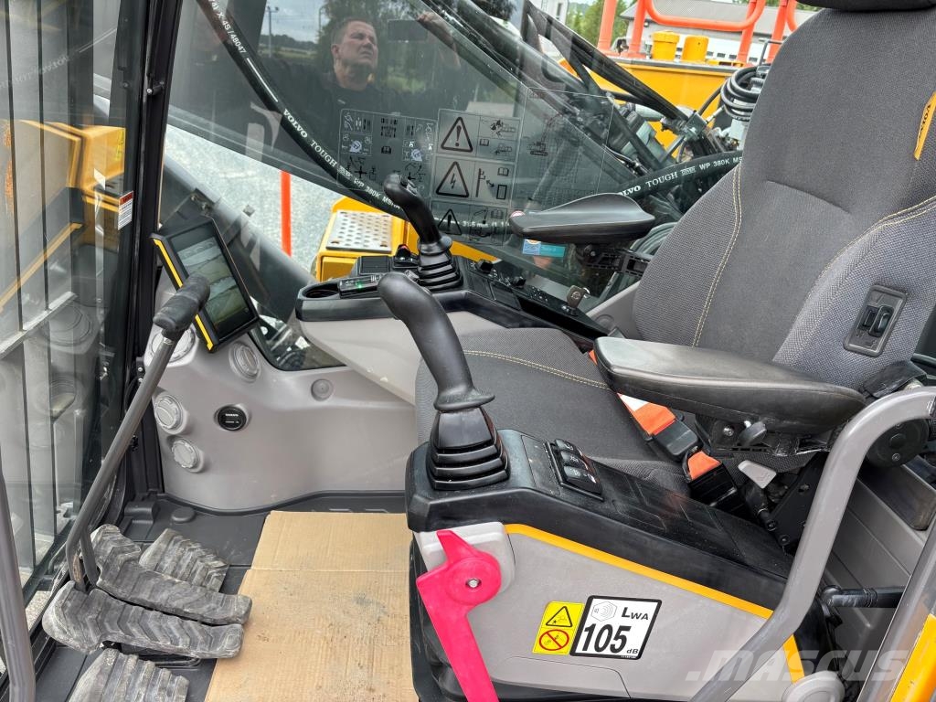 Volvo EC380ELN SUORAPUOMI + KAHDET PROBO HYDRAULIIKAT +  حفارات زحافة