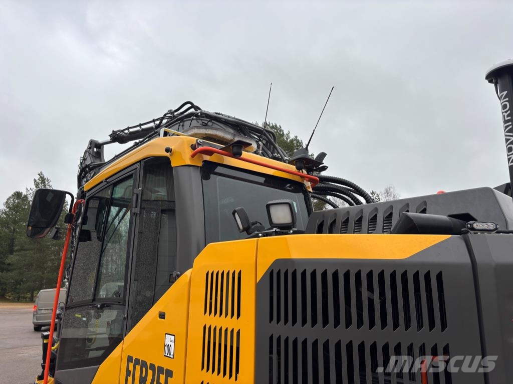 Volvo ECR255FL + RASVARI + LÄMMITIN + S70 + PROBO EC266 Telakaivukoneet