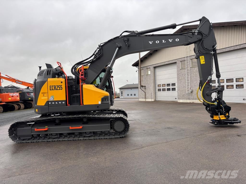 Volvo ECR255FL + RASVARI + LÄMMITIN + S70 + PROBO EC266 Telakaivukoneet