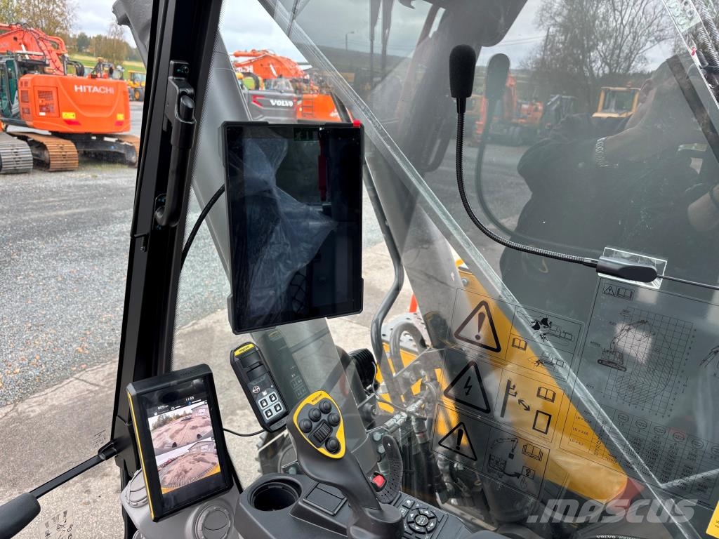 Volvo ECR355EL + 700MM TELAT + RASVARI + LÄMMITIN + ENGC Kāpurķēžu ekskavatori