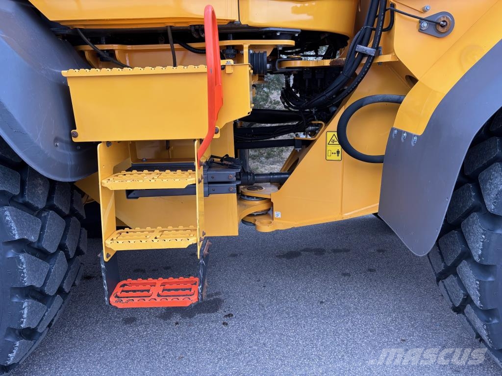 Volvo L110H + PIKALIITIN + KAHDET LISÄHYDRAULIIKAT + BSS لوادر بعجل