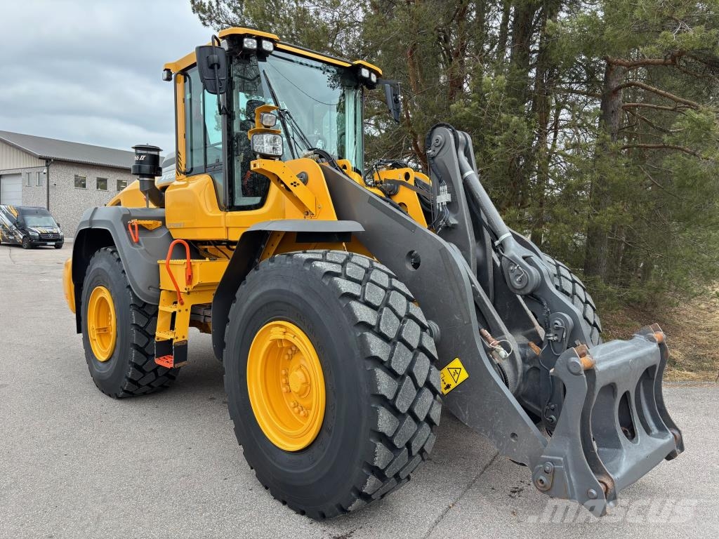Volvo L110H + PIKALIITIN + KAHDET LISÄHYDRAULIIKAT + BSS لوادر بعجل