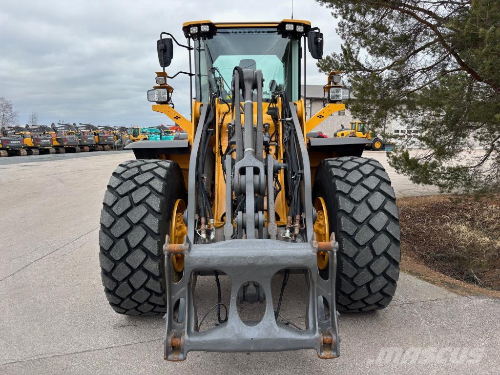 Volvo L110H + PIKALIITIN + KAHDET LISÄHYDRAULIIKAT + BSS لوادر بعجل