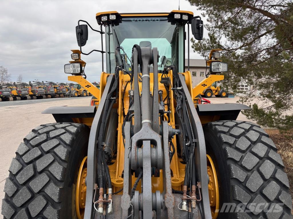 Volvo L110H + PIKALIITIN + KAHDET LISÄHYDRAULIIKAT + BSS لوادر بعجل