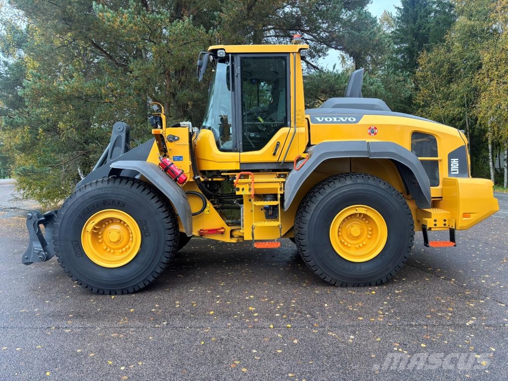 Volvo L110H + PIKALIITIN + KAHDET LISÄHYDRAULIIKAT + BSS Cargadoras sobre ruedas