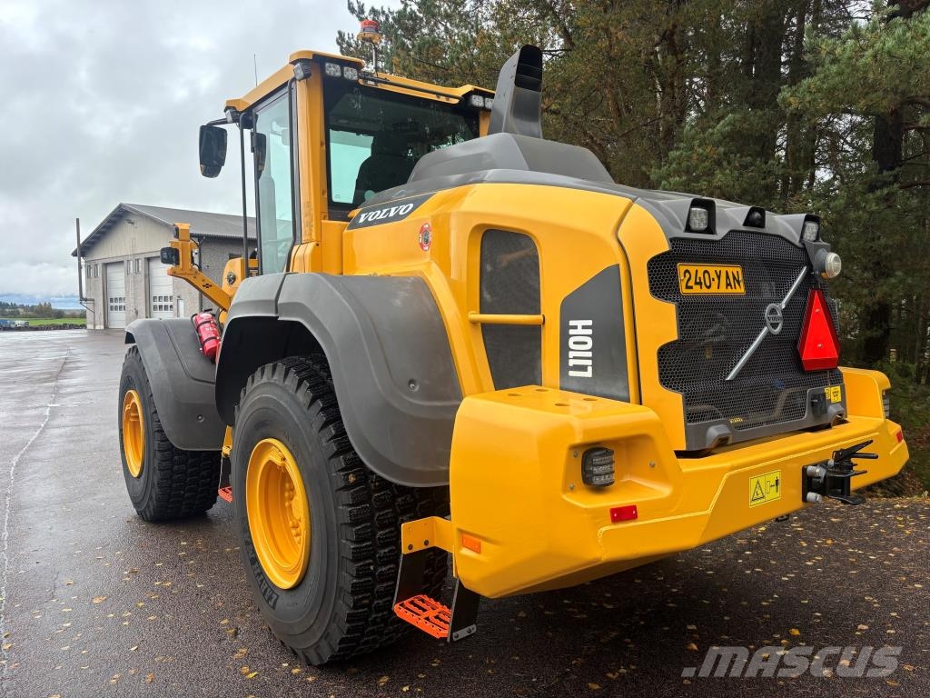 Volvo L110H + PIKALIITIN + KAHDET LISÄHYDRAULIIKAT + BSS Cargadoras sobre ruedas